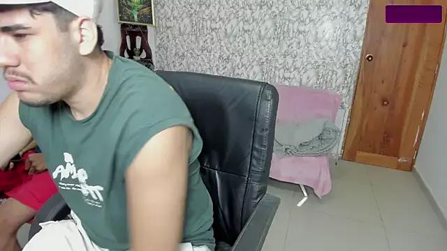 Cute santos_desire from StripChat santos_desire from StripChat