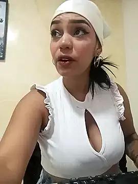 Freechat Sara-77 on StripChat