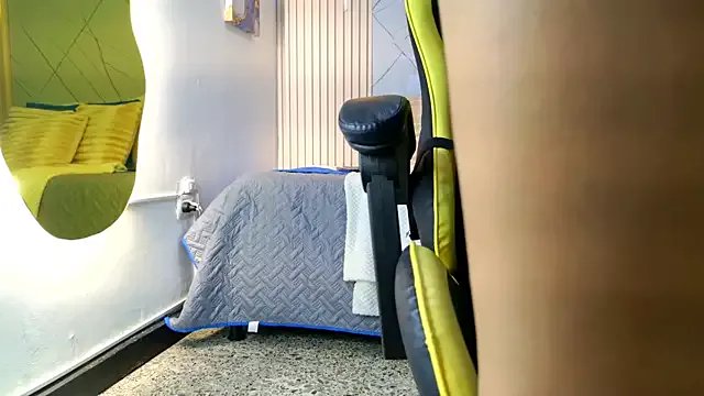 Freechat Sara_swift9 on StripChat