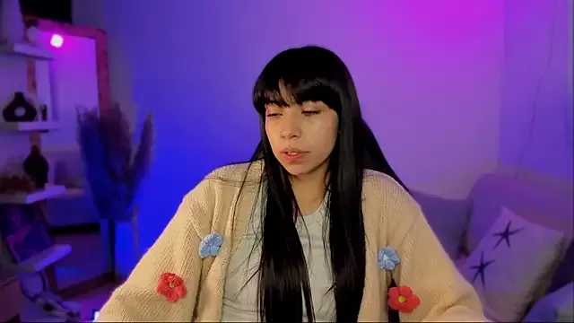 Freechat Saraa_Desiree on StripChat