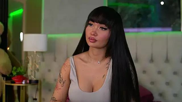 Watch sweet performer SashaFerrera SashaFerrera from StripChat