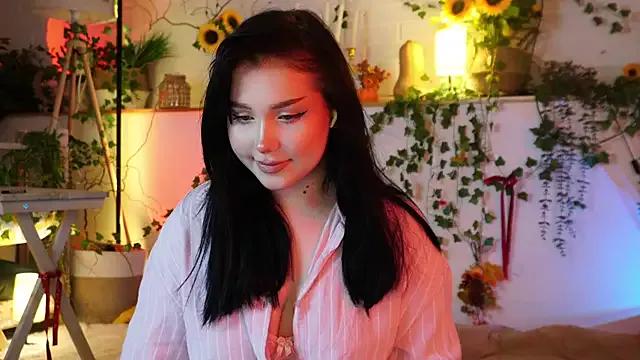 Try dirty performer ScarletBlaze ScarletBlaze from StripChat