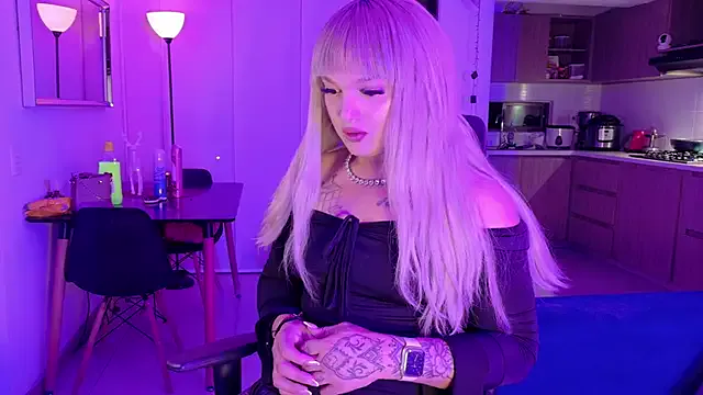 ScarletThompsonx — fuck me until I get wet alone and cum