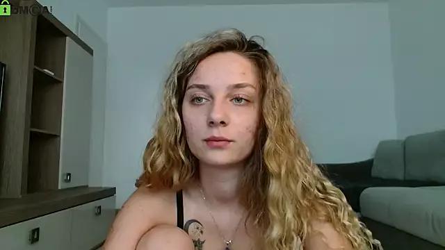 ScarlettSmithX on StripChat