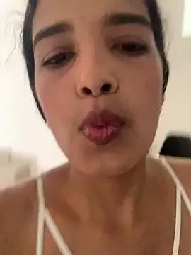 Selena_18x on StripChat 
