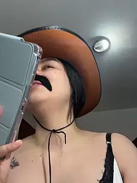 Selena_Roa from StripChat