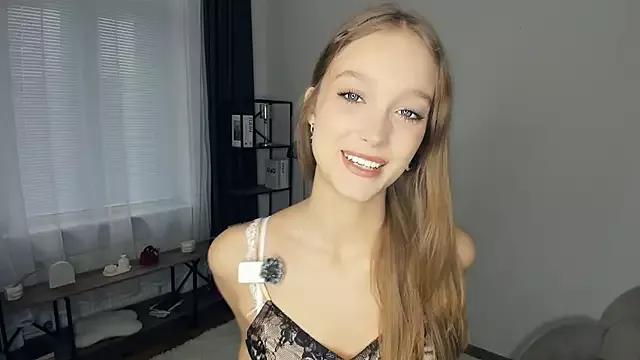 Hot SerrenaAa from StripChat SerrenaAa from StripChat