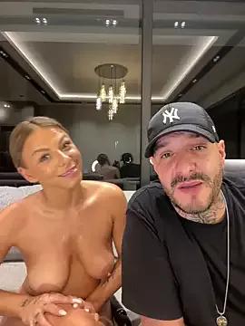 Freechat SexOnMyLvL on StripChat