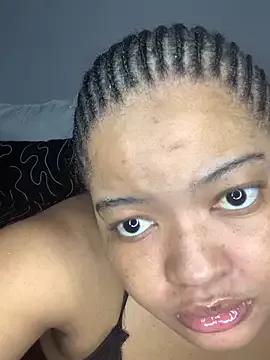 Freechat sexytinashe21 on StripChat