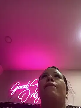 sexyyykloee on StripChat
