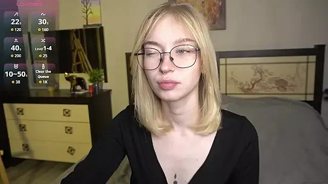 Freechat ShanelTunon on StripChat