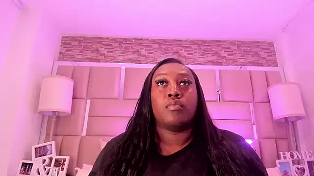 ShaniaBrownn — Suck my boobs