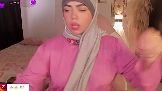 Explore StripChat's Shayla_18 shayla_18 from StripChat