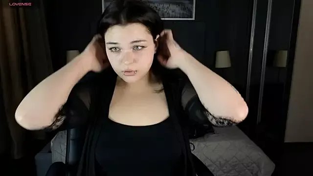 Freechat SHERI_BELTON on StripChat