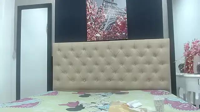 Freechat sienna_glow on StripChat