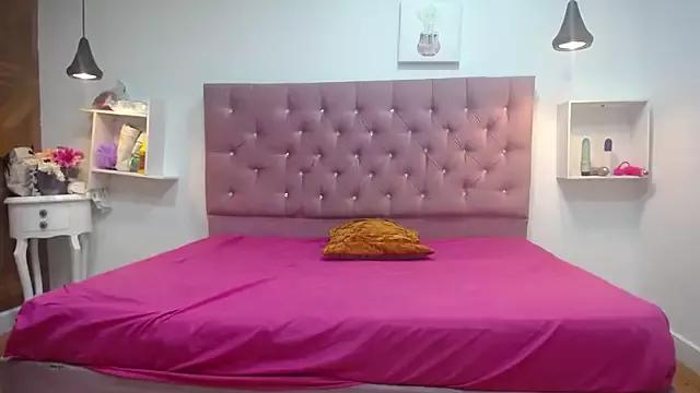 Freechat sienna_glow on StripChat