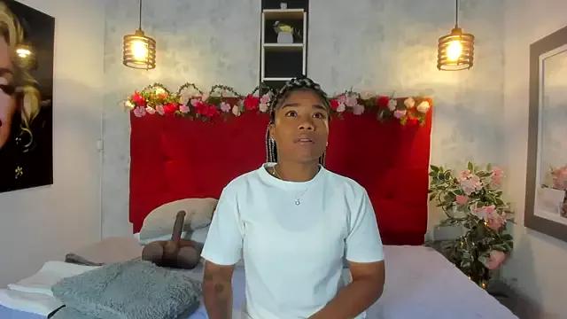 Freechat SilvannaFit on StripChat