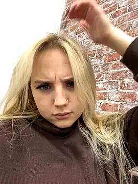 Sky_Cutie from StripChat