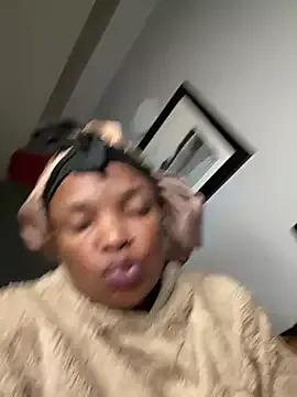 Freechat slimcateee on StripChat