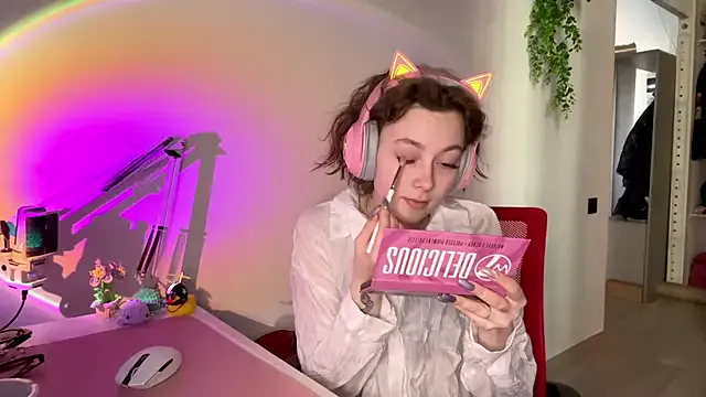 SlunkRear — Show tongue