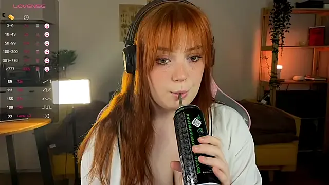 Sofy_Benson — sensual body tour teasing