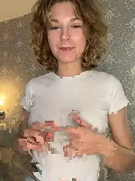 SonyaNowak — gently touch my tits