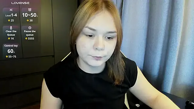 sophia_lix — show tits