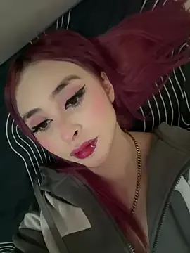 Sophia_Luxx