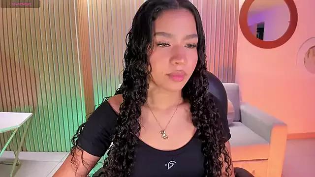 SophieHouston_ on StripChat