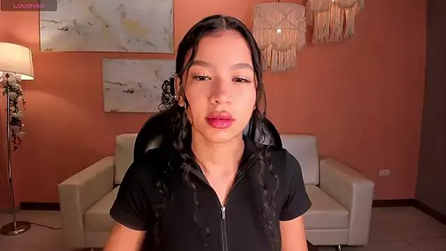 SophieHouston_ on StripChat