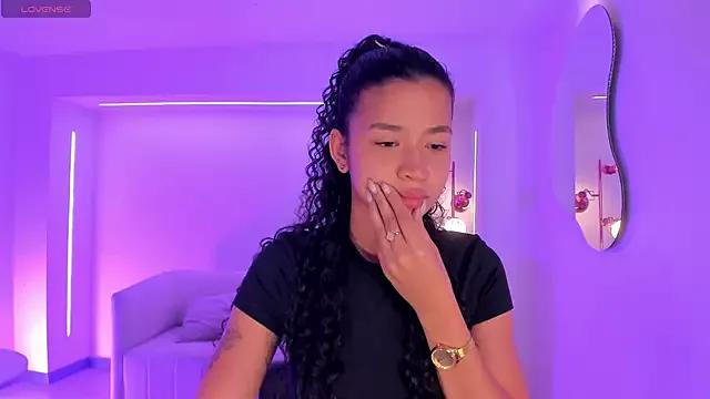 SophieHouston_ on StripChat