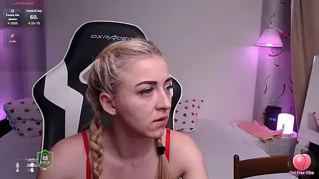 Freechat space_danger on StripChat