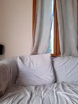 SpiceLea on StripChat