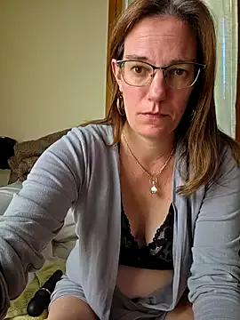 SpiceLea on StripChat