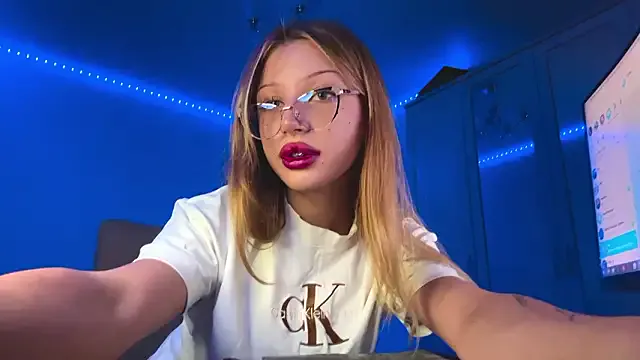 StripChat Stefifany is Freechat Stefifany — Lick my plump lips sexilg