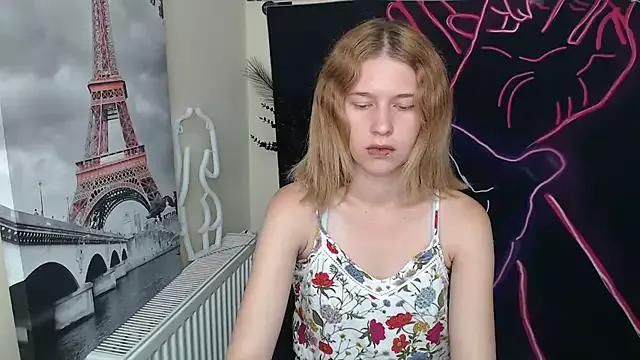 Freechat StellaCRL on StripChat