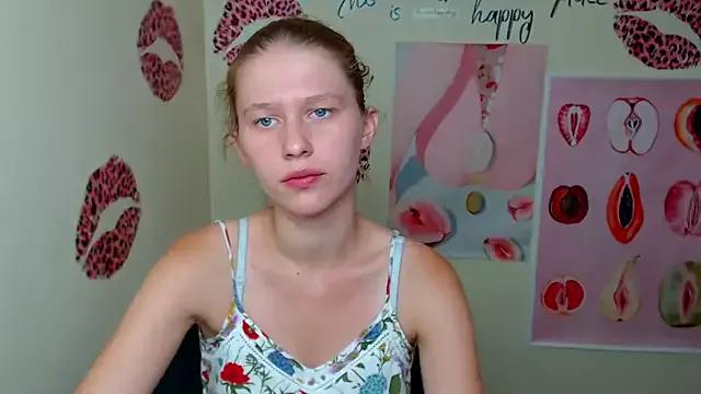 Freechat StellaCRL on StripChat