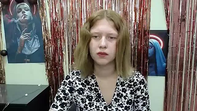 Freechat StellaCRL on StripChat