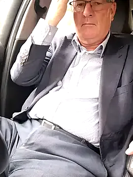 stiffandlubed@xh on StripChat