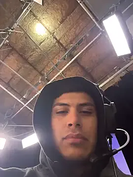 StrokingDaddy4 on StripChat