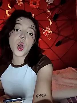 Try 23 years old summi10 from StripChat summi10 from StripChat