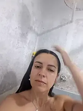 SuzanSmithh — Show in front of the mirror