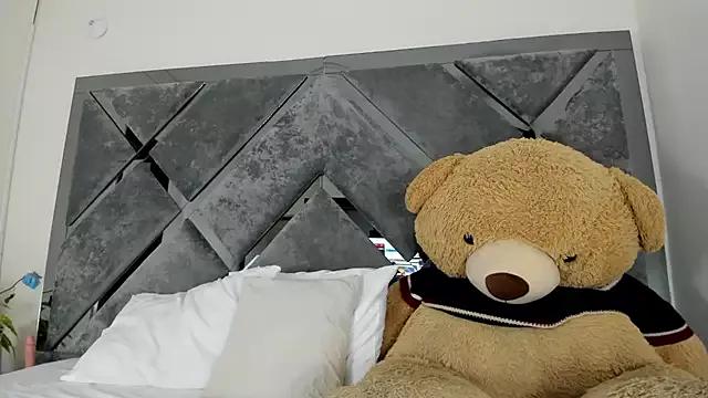 Sweet_Salome1 on StripChat