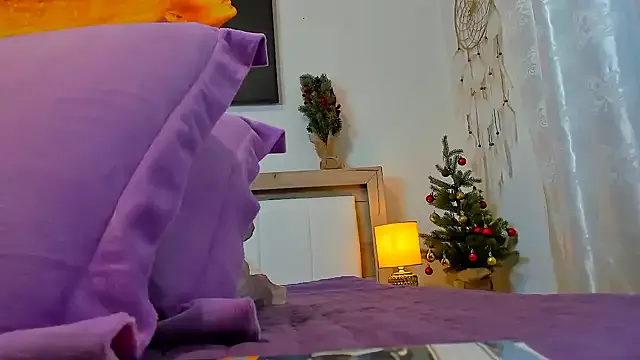 sweetangell69_ on StripChat