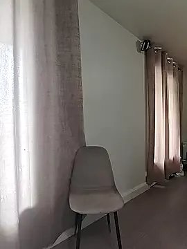 Freechat SweetyNinaOff1 on StripChat