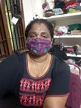 Tamil_Kavitha10 on StripChat