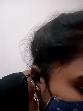 Tamil_roja17 — Freechat on StripChat