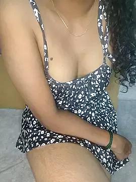 Tamilpallavi on StripChat