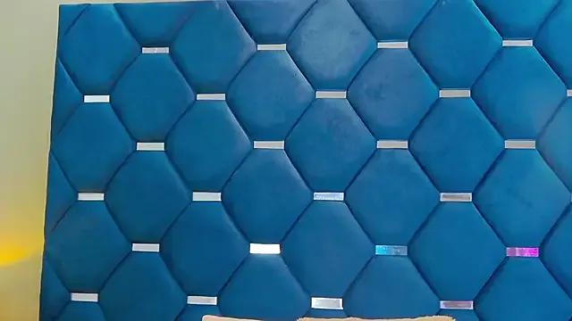 Private ThaniaJones on StripChat