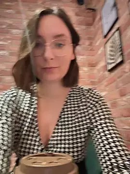 Freechat The_Snowwhitee on StripChat